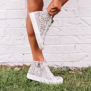 Vintage Havana Dayna High Top Sneakers